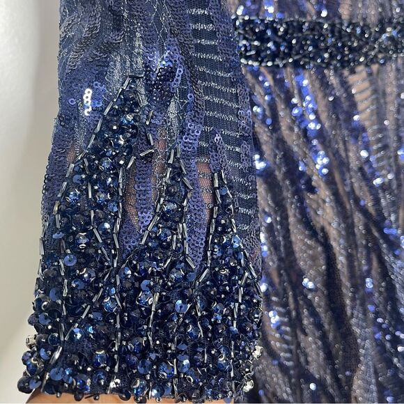 Elegant Navy Lace Evening Gown - Picture 7 of 14